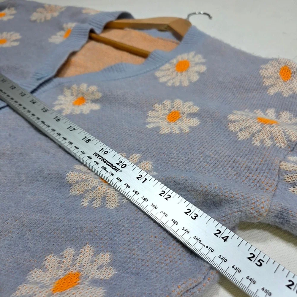 H&M Cardigan Women Large Blue Daisy Floral Roomy V-Neck Knit Button Up Sweater